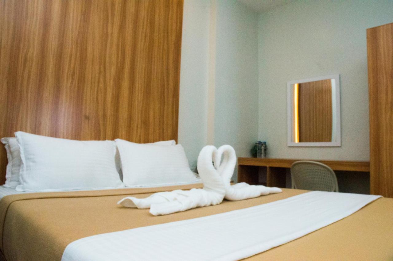 Elti Suites By Bluebookers Анхелес Экстерьер фото
