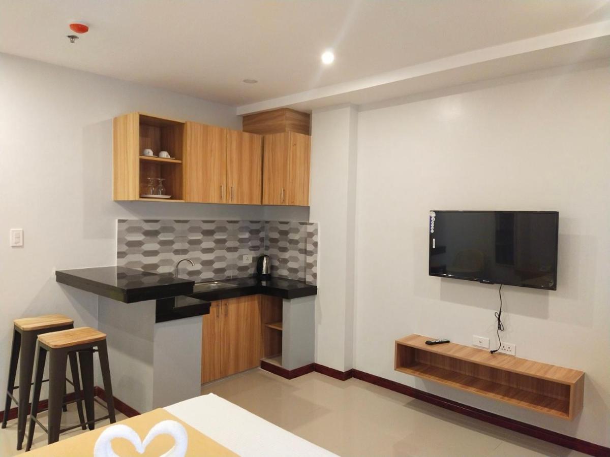 Elti Suites By Bluebookers Анхелес Экстерьер фото