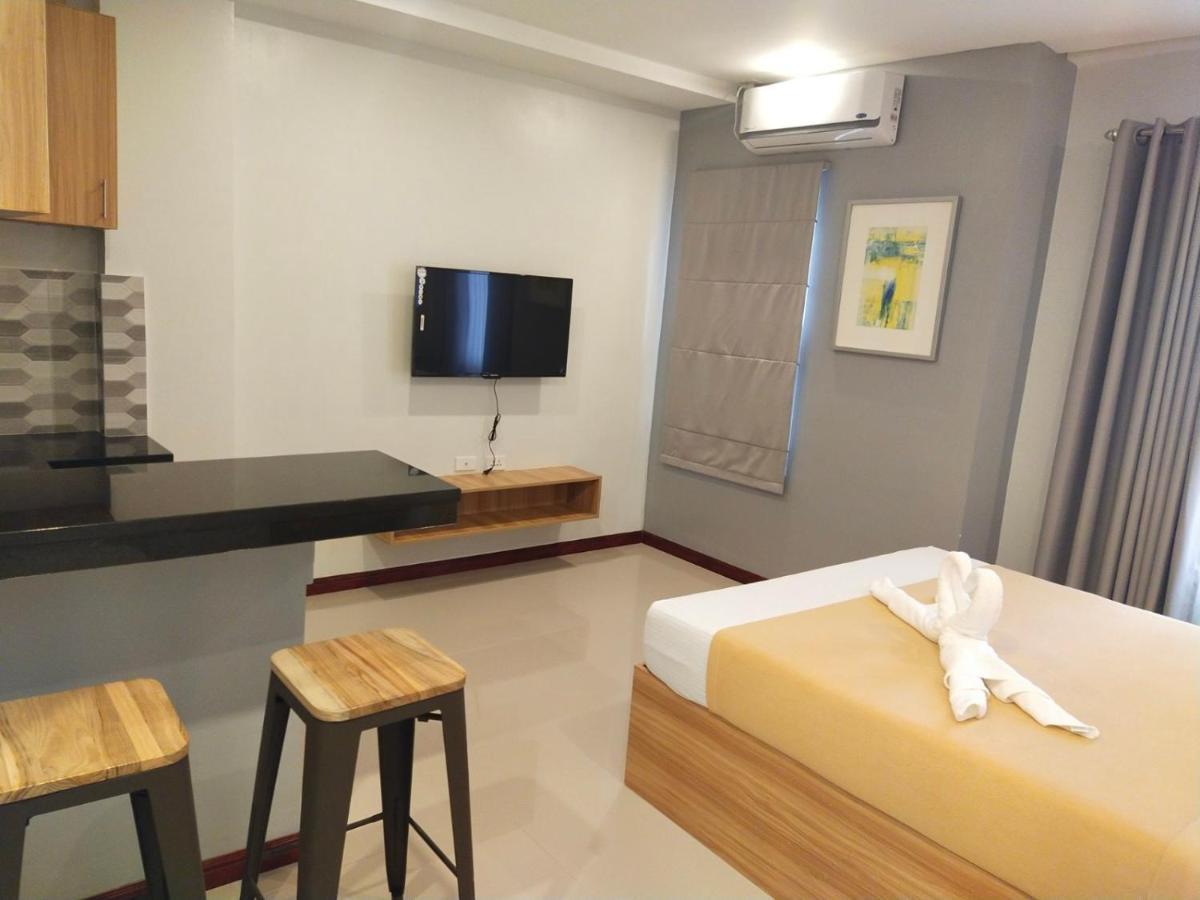 Elti Suites By Bluebookers Анхелес Экстерьер фото